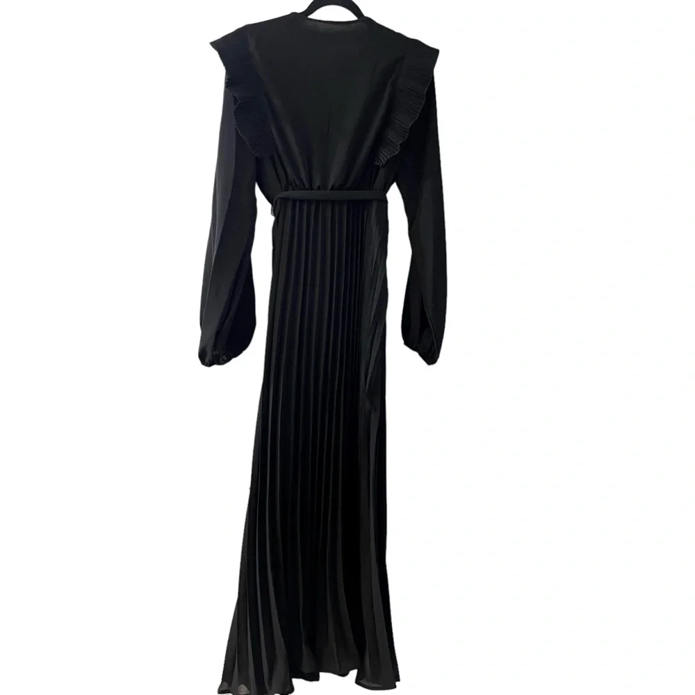 ❤️ NWOT! Black Pleated Ruffle Trim Long-sleeved Maxi Dress - Picture 5 of 6